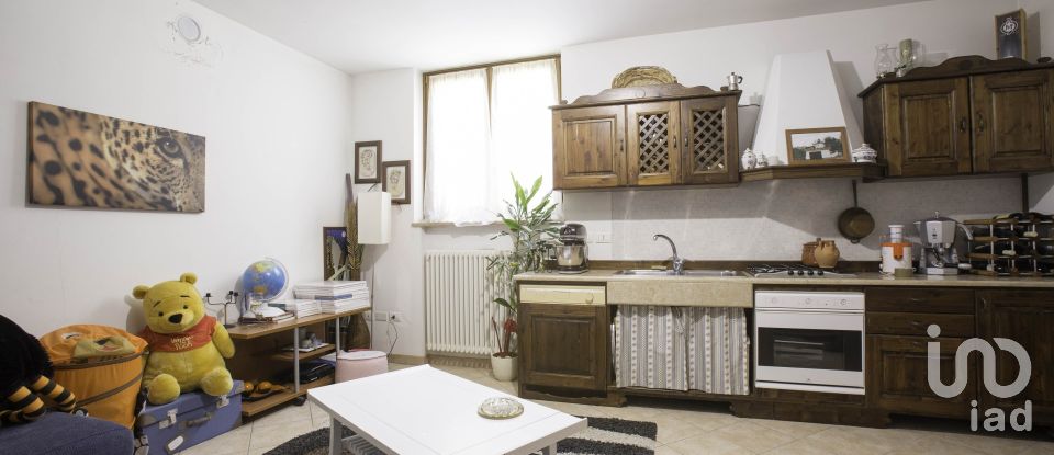 Traditional house 9 rooms of 138 m² in Costermano (37010)