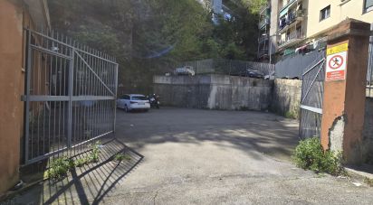 Negozio / locale commerciale di 575 m² in Genova (16138)