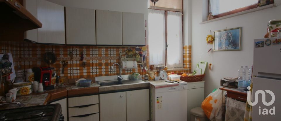 Rustico 8 locali di 158 m² in Pontinia (04014)