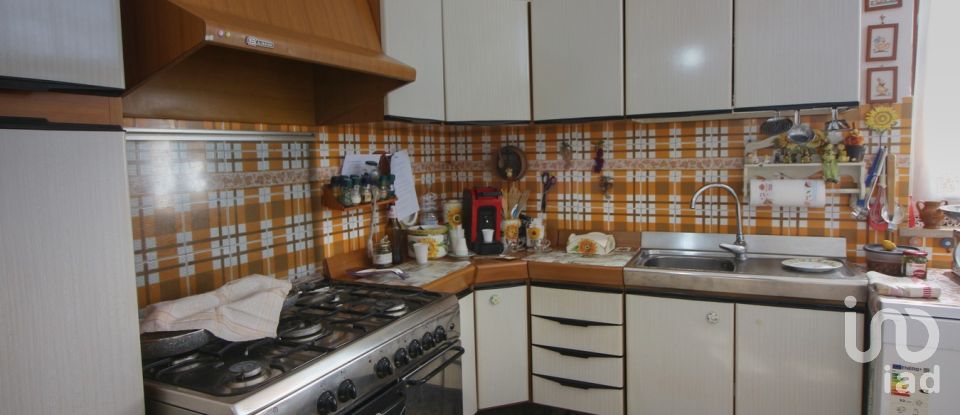 Rustico 8 locali di 158 m² in Pontinia (04014)