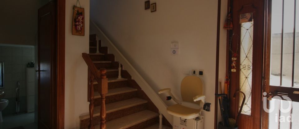 Rustico 8 locali di 158 m² in Pontinia (04014)