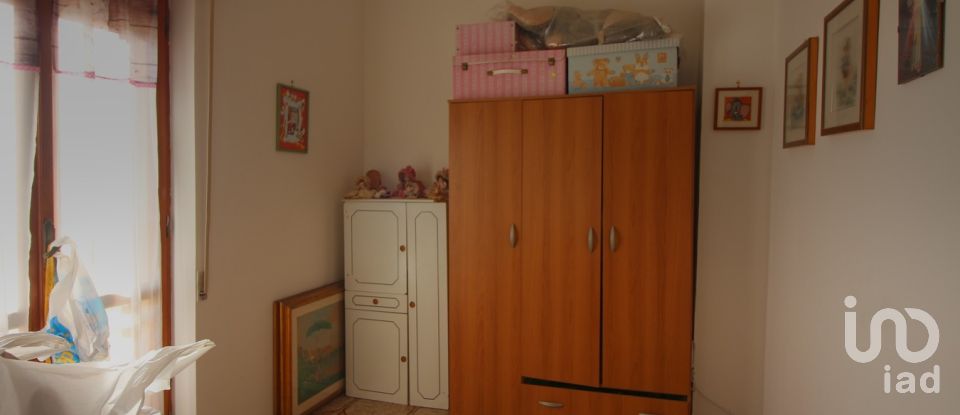 Rustico 8 locali di 158 m² in Pontinia (04014)