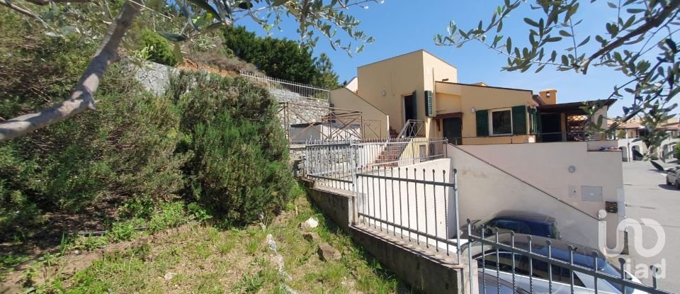 Villa a schiera 3 locali di 89 m² in Cogoleto (16016)