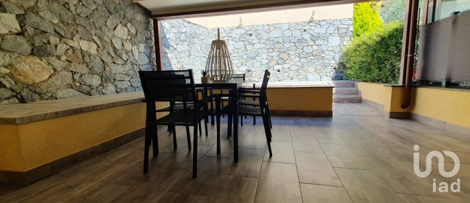 Villa a schiera 3 locali di 89 m² in Cogoleto (16016)