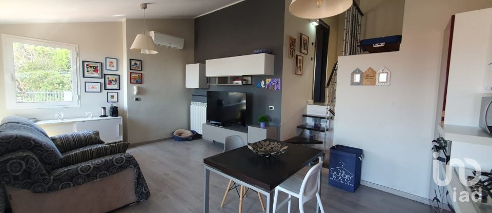 Villa a schiera 3 locali di 89 m² in Cogoleto (16016)