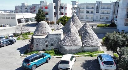 Casa indipendente / Villa 8 locali di 161 m² in Locorotondo (70010)