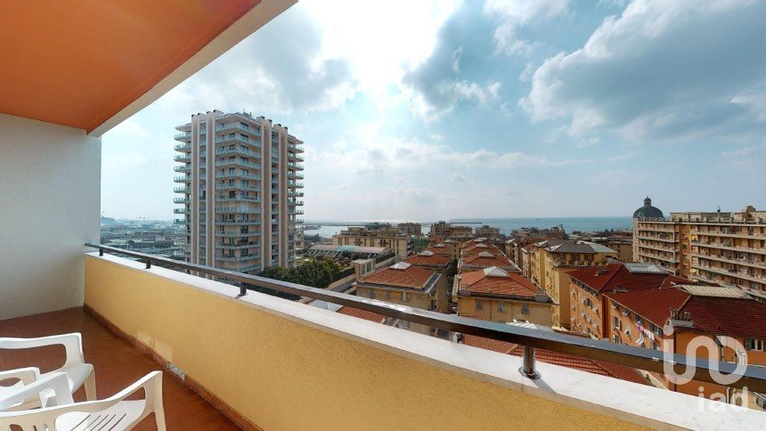 Apartment 6 rooms of 135 m² in Genova (16155)