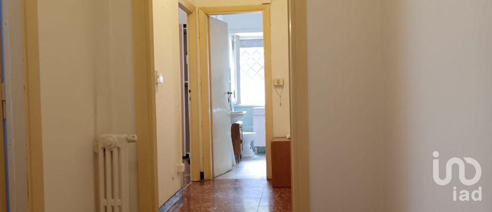 Bilocale di 65 m² a Roma (00163)