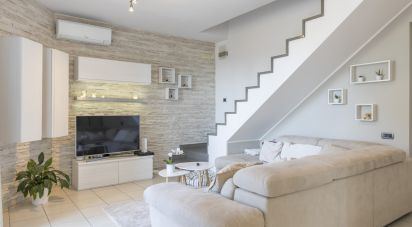 Duplex 4 locali di 110 m² a Osimo (60027)