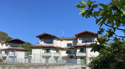 Parking of 35 m² in Uggiate-Trevano (22027)