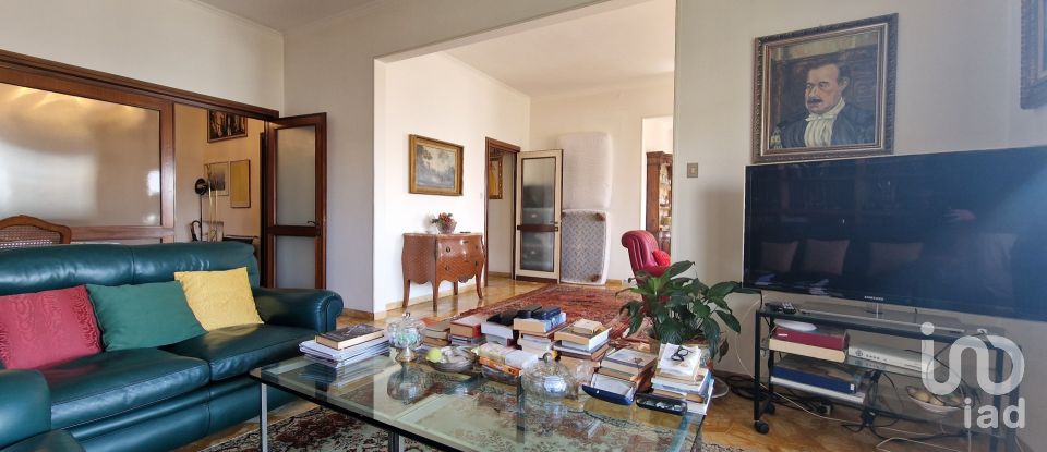 Immobile di prestigio 9 locali di 190 m² a Genova (16146)