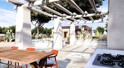 Casale 4 locali di 130 m² in Sava (74028)