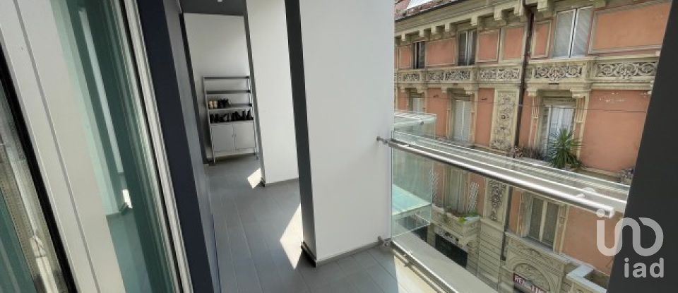 Apartment 5 rooms of 184 m² in Torino (10125)