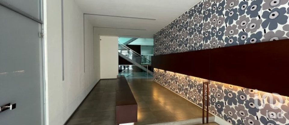 Apartment 5 rooms of 184 m² in Torino (10125)