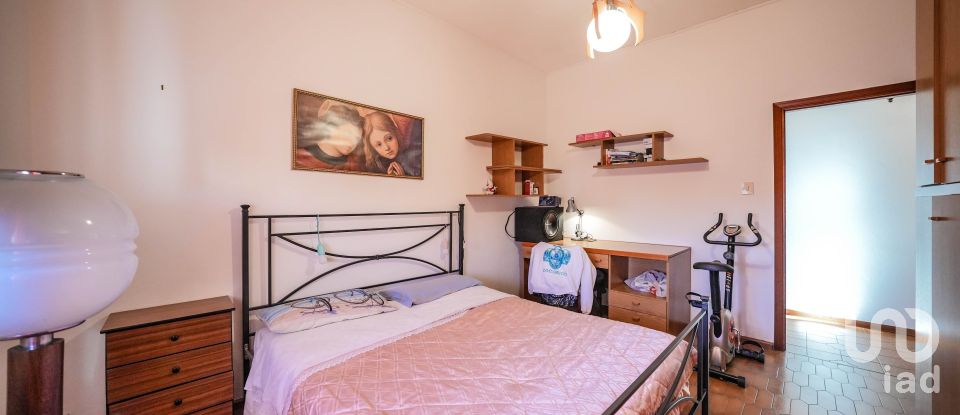 Three-room apartment of 264 m² in Berra (44030)