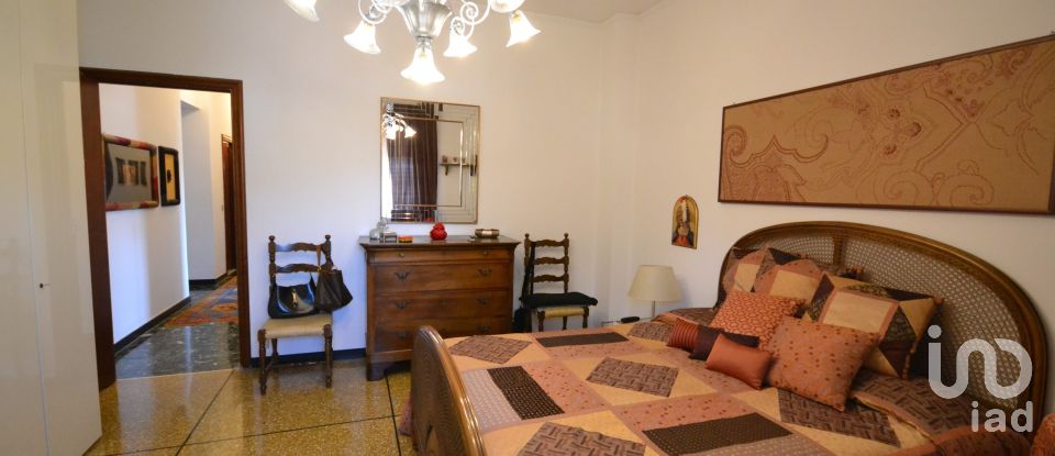 Appartamento 6 locali di 175 m² a Genova (16151)