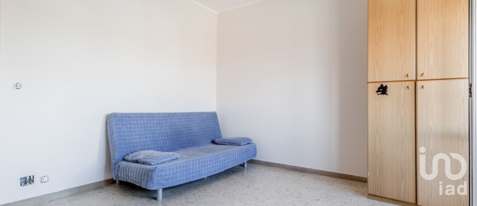 Three-room apartment of 108 m² in Roma (00146)