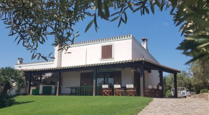 Casale 10 locali di 210 m² in Carloforte (09014)