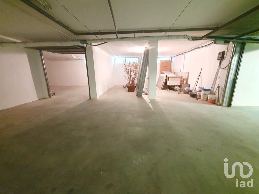 Parking of 85 m² in Arenzano (16011)