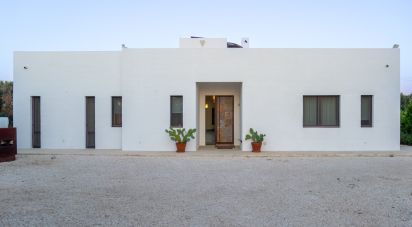 Villa 10 locali di 250 m² in Carovigno (72012)