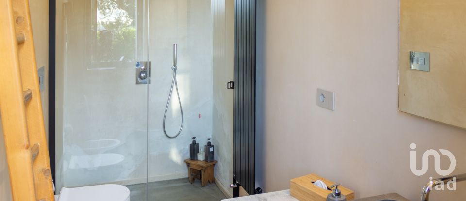 Farm 10 rooms of 250 m² in Carovigno (72012)