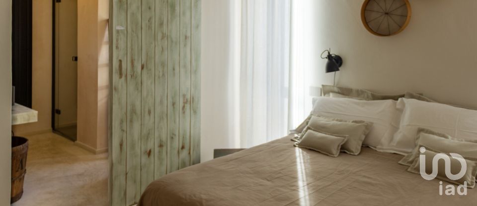 Farm 10 rooms of 250 m² in Carovigno (72012)