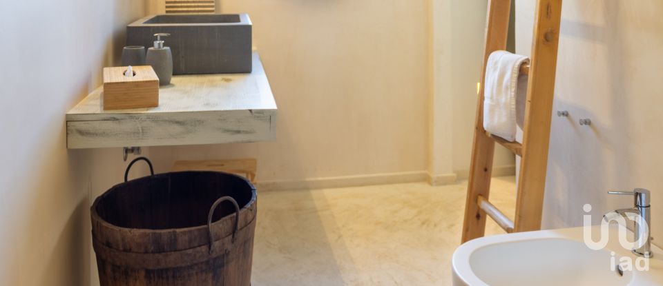 Farm 10 rooms of 250 m² in Carovigno (72012)