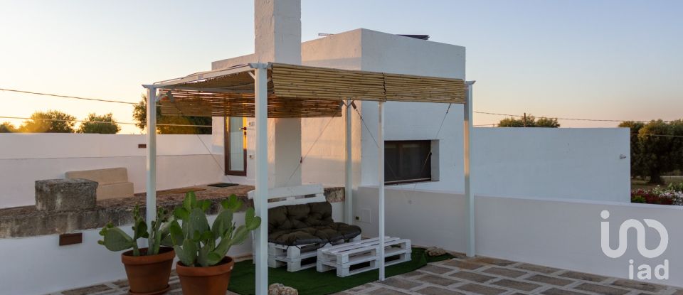 Farm 10 rooms of 250 m² in Carovigno (72012)