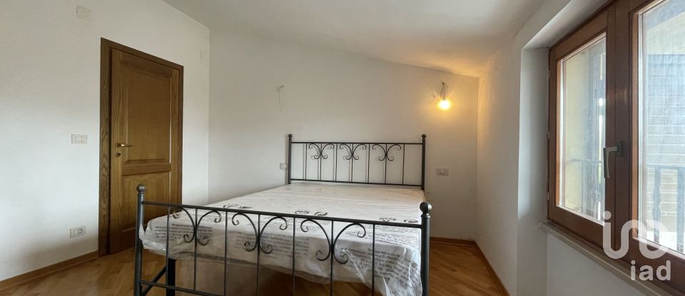 Casa 13 locali di 268 m² in Arezzo (52100)