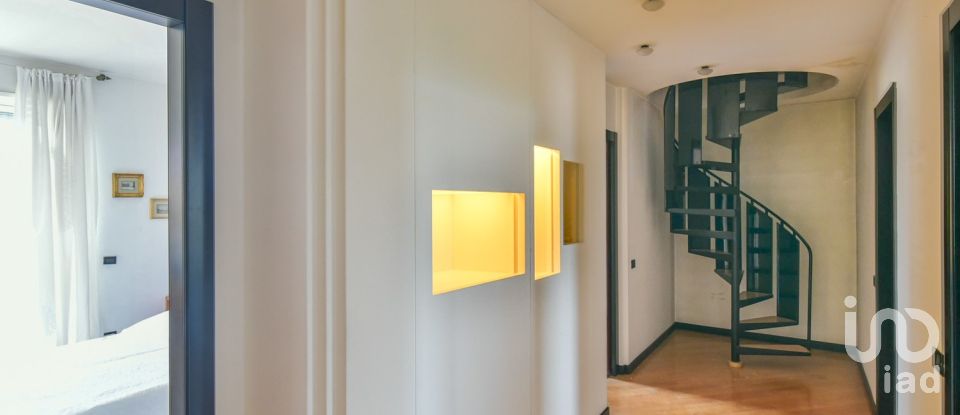 Apartment 6 rooms of 309 m² in Meda (20821)
