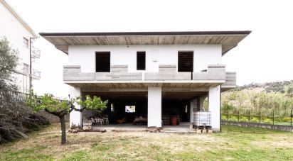 Casa indipendente 14 locali di 400 m² in Notaresco (64024)