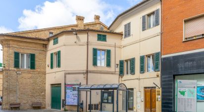 Appartamento 7 locali di 150 m² a Cupramontana (60034)