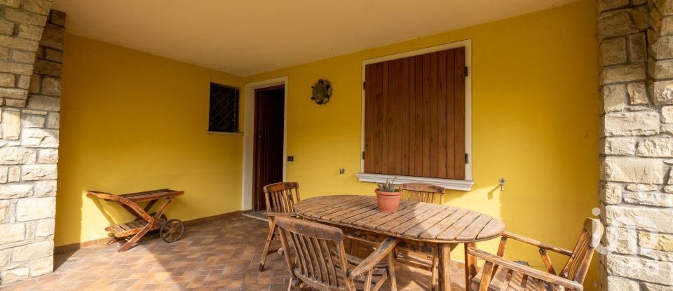 Casa 10 locali di 400 m² in Montichiari (25018)