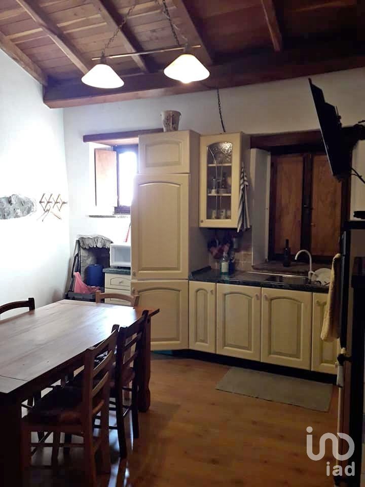 Trilocale di 77 m² a Aulla (54011)