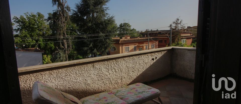 Villa Bifamiliare 12 locali di 276 m² in Anzio (00042)