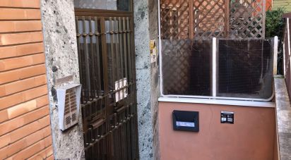 Four-room apartment of 45 m² in Roma (00163)
