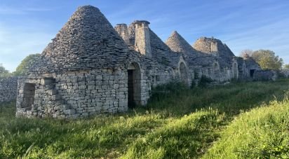 Trullo 13 locali di 200 m² in Cisternino (72014)