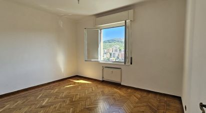 Four-room apartment of 68 m² in Genova (16137)