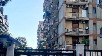 Apartment 6 rooms of 165 m² in Bari (70125)