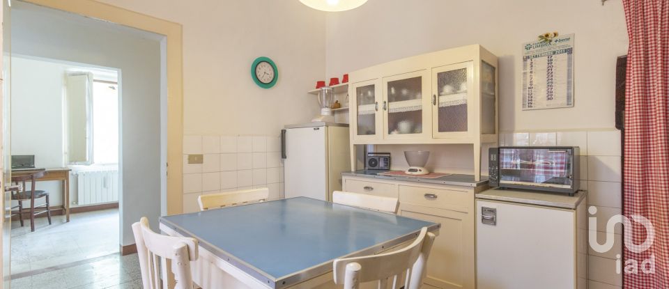 Villa Bifamiliare 9 locali di 220 m² in Montefano (62010)