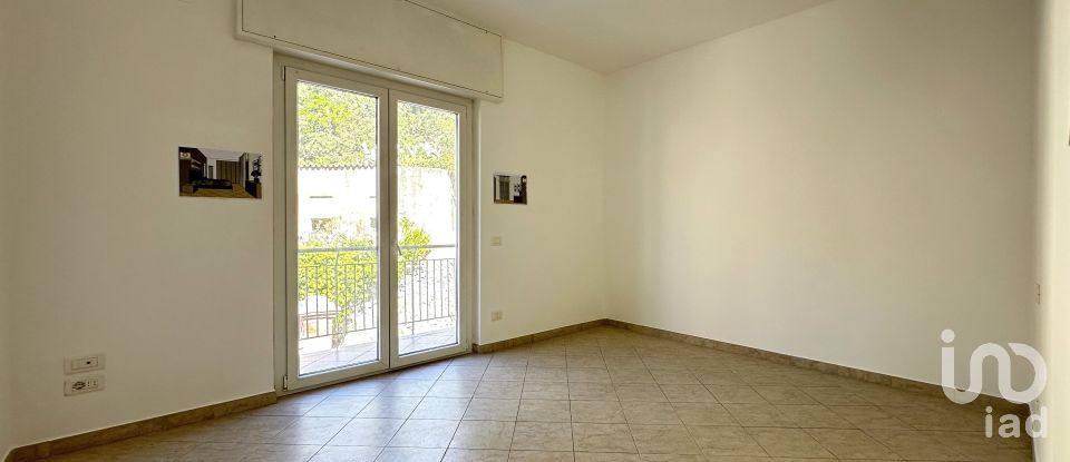 Three-room apartment of 80 m² in Albenga (17031)