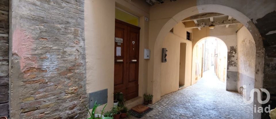 Apartment 9 rooms of 165 m² in Ostra Vetere (60010)