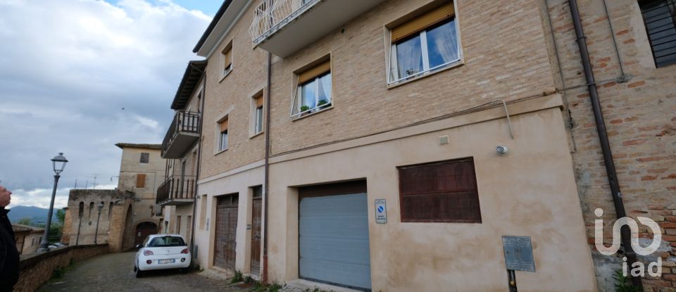 Appartamento 9 locali di 165 m² a Ostra Vetere (60010)