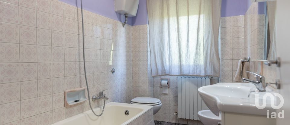 Abitazione 9 locali di 93 m² in Acqualagna (61041)