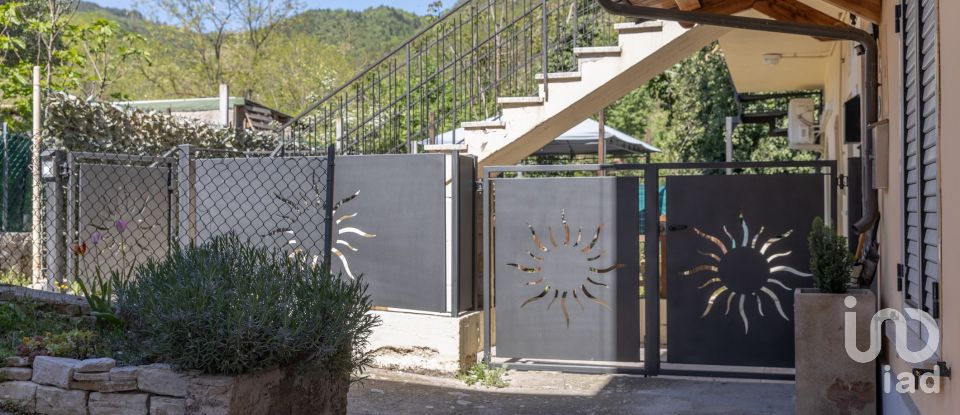 Abitazione 9 locali di 93 m² in Acqualagna (61041)