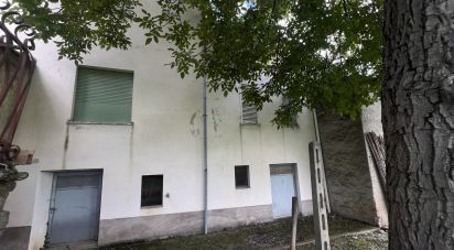 Lodge 8 rooms of 150 m² in Falerone (63837)