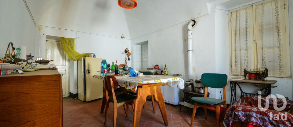 Rifugio 10 locali di 270 m² in Massimino (12071)