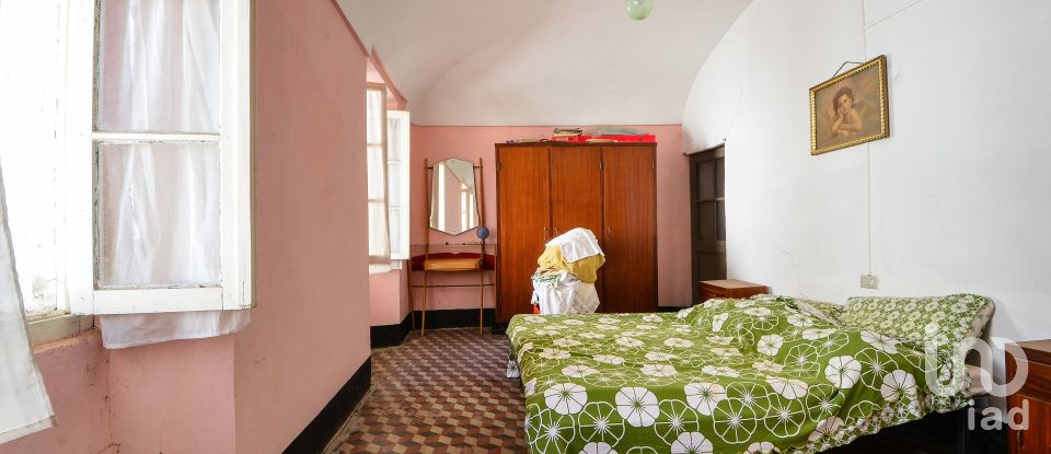 Rifugio 10 locali di 270 m² in Massimino (12071)