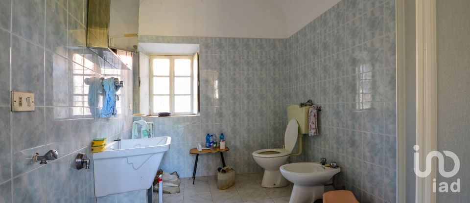 Rifugio 10 locali di 270 m² in Massimino (12071)