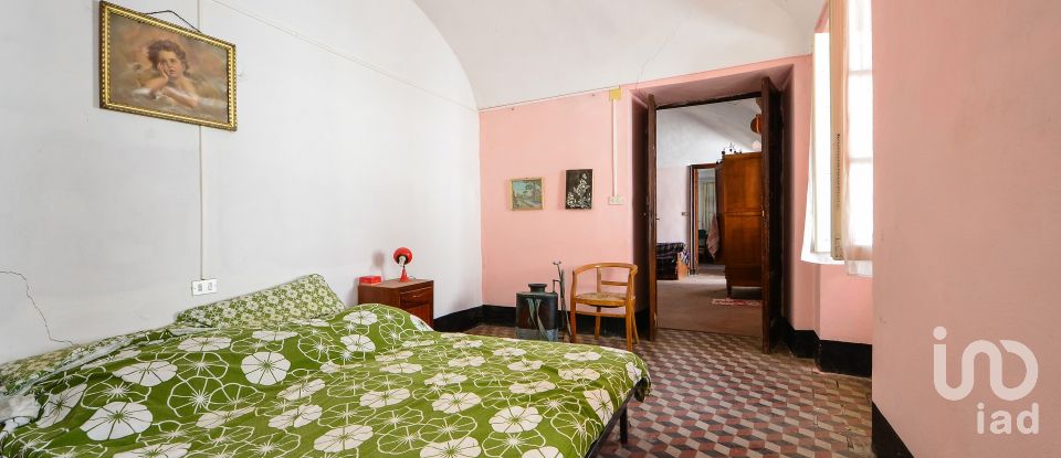 Rifugio 10 locali di 270 m² in Massimino (12071)